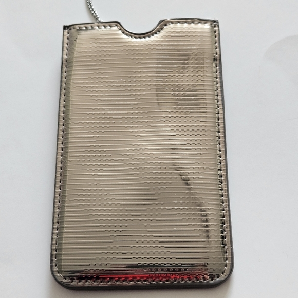 Burberry Parfums Ipod Pouch - Picture 2 of 6